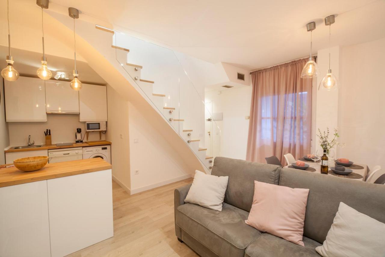 El Apartamento De Rosi Sevilla Exteriér fotografie